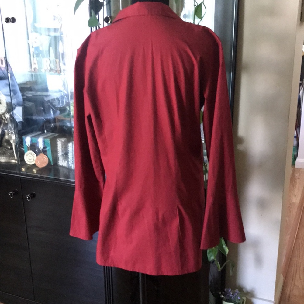 red blouse - Picture 2 of 10